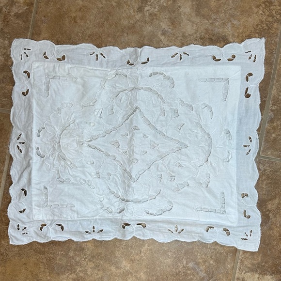 Imperial Elegance White Lace Pillow Sham Pillowcase Cotton Standard Twin / Queen - Picture 1 of 7